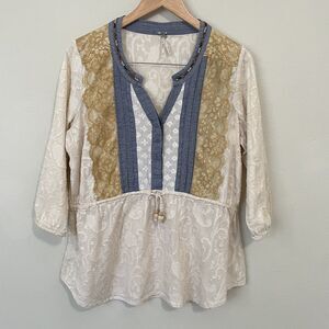 Gimmicks By BKE Top Womens L V-Neck 3/4 Sleeve Pullover Shirt Lace Beaded Boho